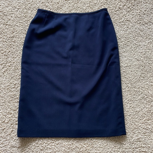 EUC Kasper suit - Picture 4 of 7